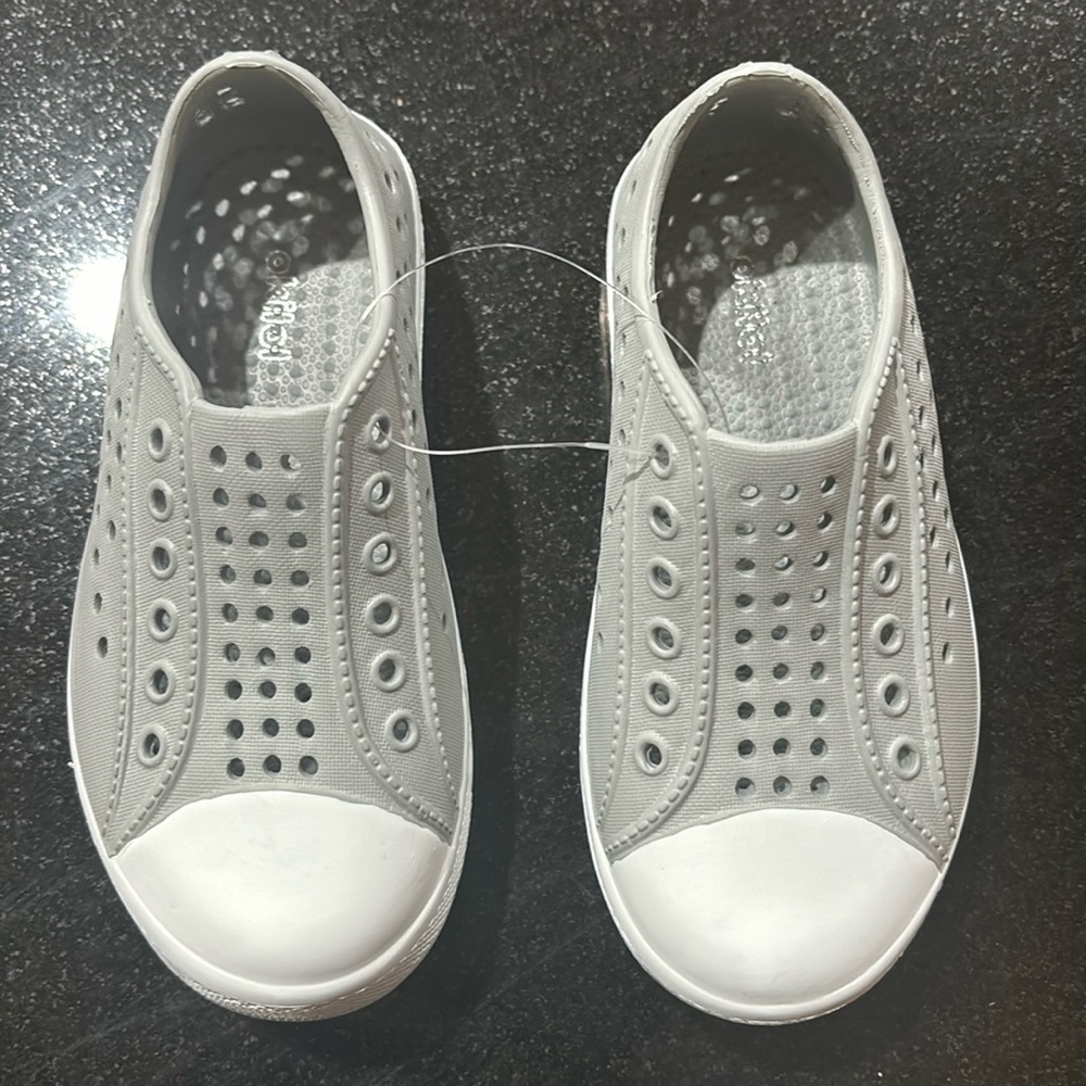 Brand New size 8 slip on